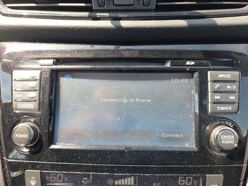 Used 2017 Nissan Rogue SV w/ Sun & Sound Touring Package AWD/4WD image 24