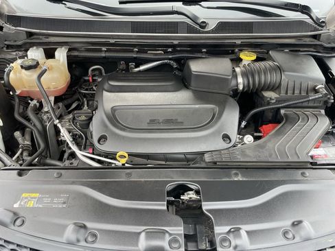 Used 2020 Chrysler Pacifica Limited image 15