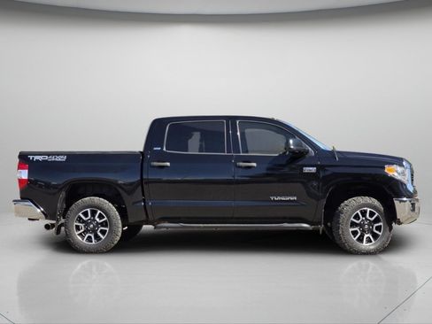 Used 2017 Toyota Tundra SR5 w/ TRD Off Road Package AWD/4WD image 26