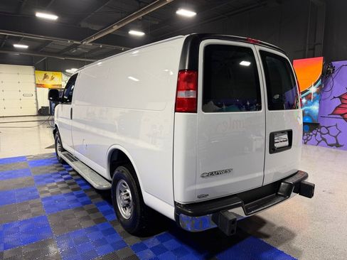 Used 2024 Chevrolet Express 2500 w/ Driver Convenience Package image 4