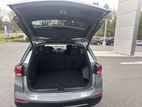 Used 2024 Chevrolet Equinox LT AWD/4WD image 9