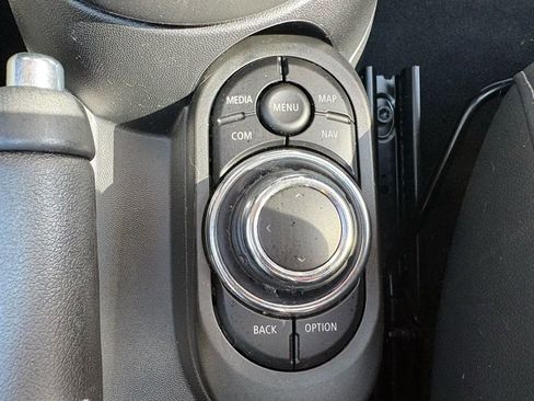 Used 2023 MINI Cooper S image 36