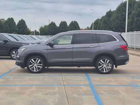 Used 2016 Honda Pilot Touring image 9