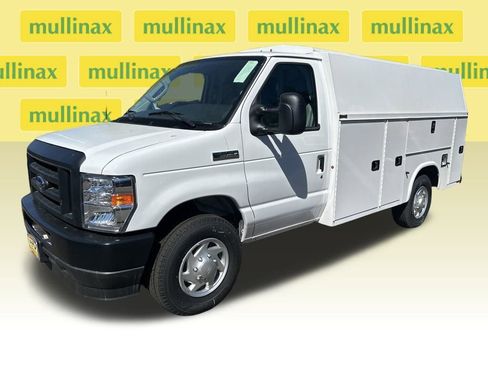 New 2025 Ford E-350 and Econoline 350 Super Duty w/ Power Equipment Group image 9