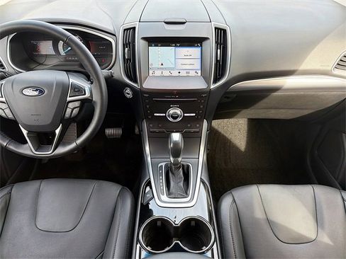 Used 2017 Ford Edge Titanium w/ Equipment Group 301A image 19