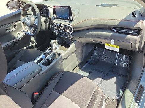 New 2025 Nissan Sentra SR image 11