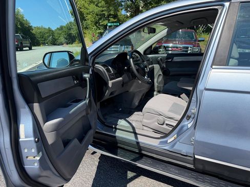 Used 2010 Honda CR-V LX image 12