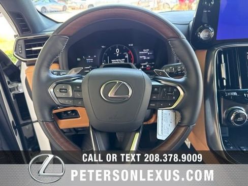 New 2026 Lexus LX 600 4WD w/ Luxury Package image 30
