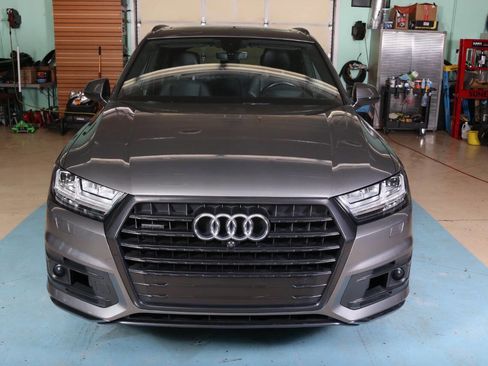 Used 2017 Audi Q7 3.0T Prestige image 6