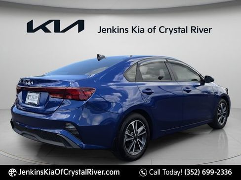 Used 2024 Kia Forte LXS w/ LXS Technology Package FWD image 5