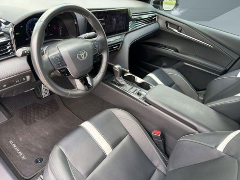 Used 2025 Toyota Camry SE w/ Multimedia Upgrade Package FWD image 4