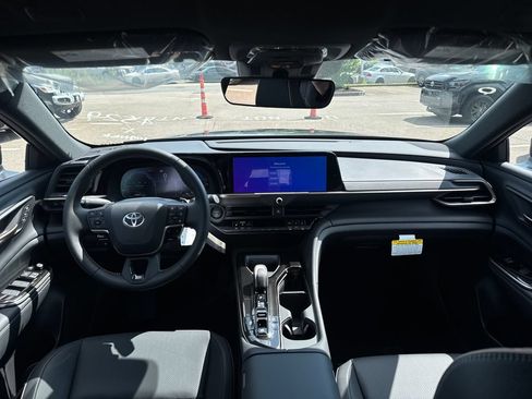 New 2026 Toyota Crown Signia AWD/4WD image 10