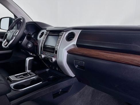 Used 2018 Toyota Tundra Limited image 28