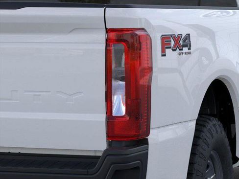 New 2026 Ford F350 XL w/ XL Off-Road Package image 21