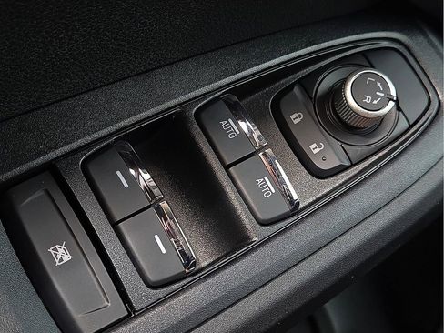 New 2025 Subaru Crosstrek 2.5i Limited image 18