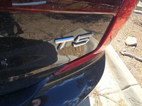 Used 2018 Volvo S90 T5 Momentum FWD image 11