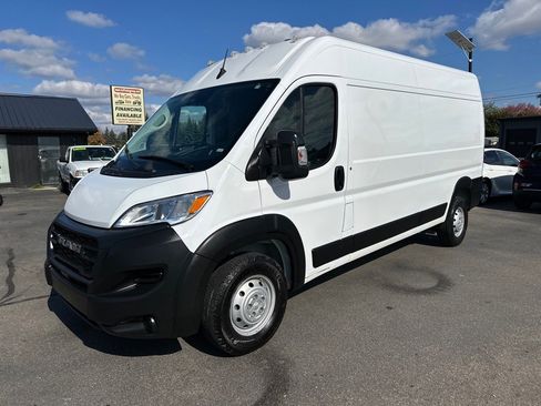 Used 2023 RAM ProMaster 2500 image 1