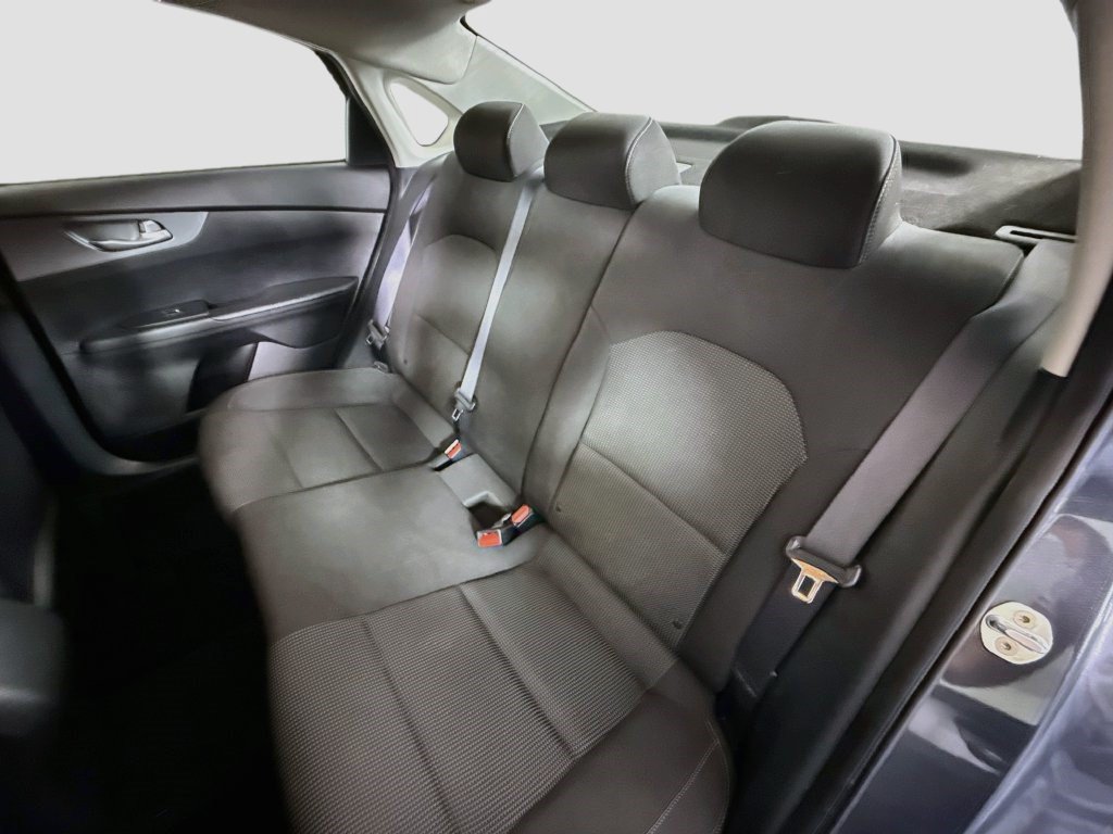 Used 2020 Kia Forte LXS FWD image 23