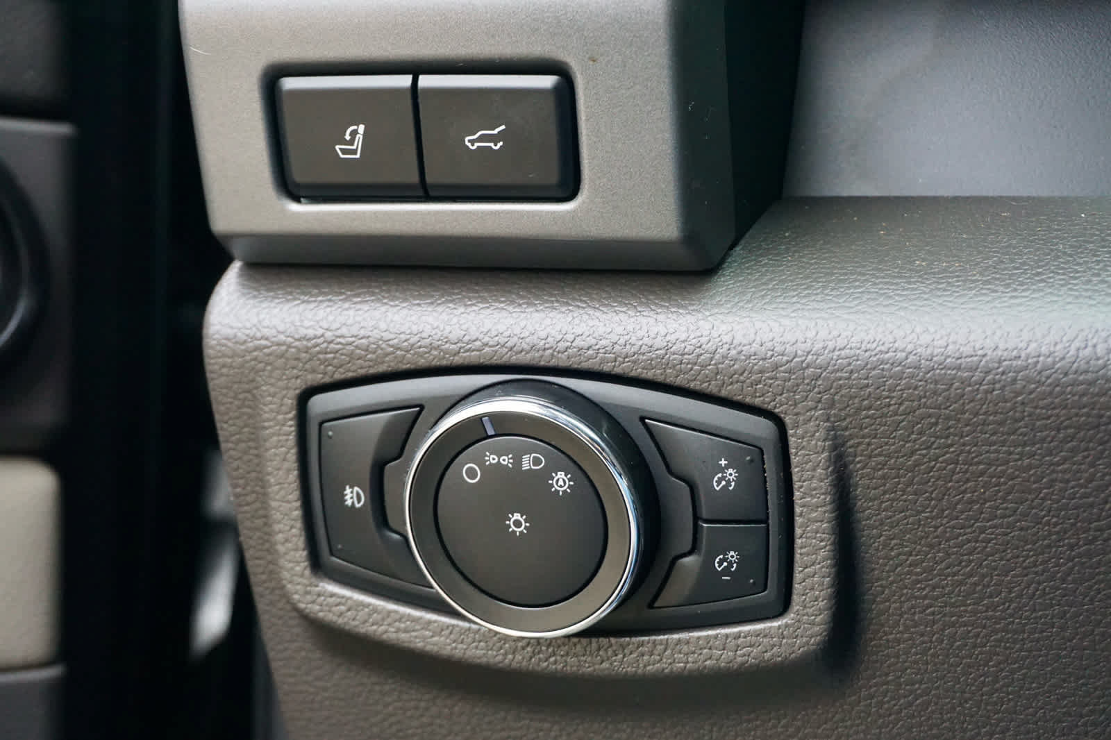 Used 2021 Ford Expedition XLT AWD/4WD image 29