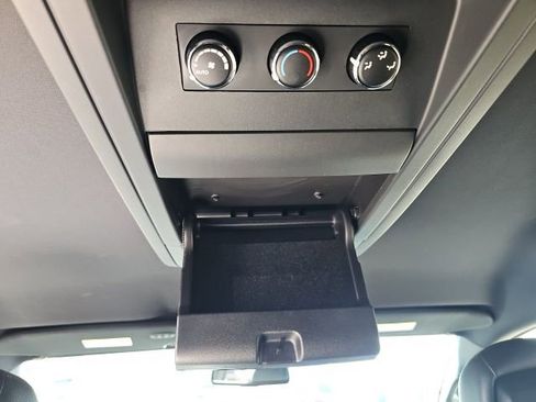 Used 2019 Dodge Grand Caravan GT image 12
