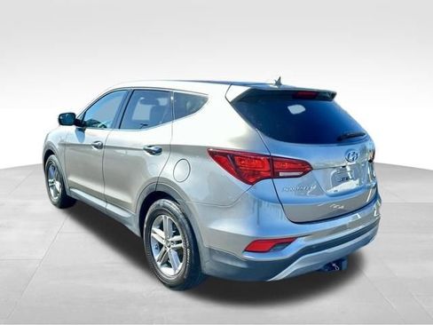 Used 2017 Hyundai Santa Fe Sport image 4