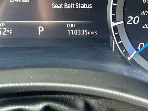 Used 2020 Toyota Highlander XLE image 37