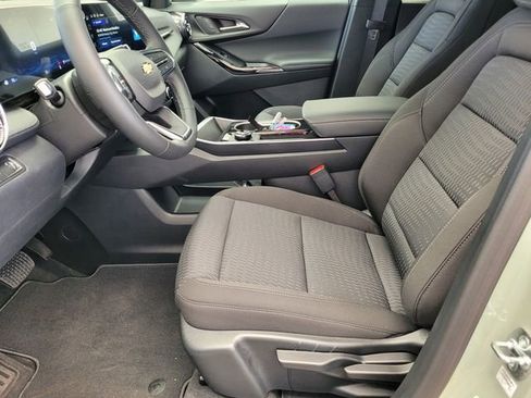 New 2026 Chevrolet Equinox LT FWD image 9