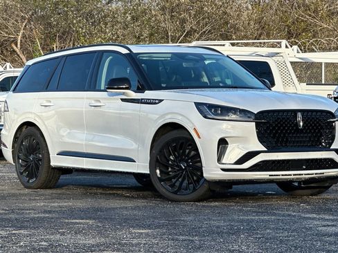New 2026 Lincoln Aviator Reserve image 1