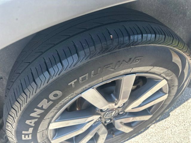 Used 2021 Honda Pilot EX image 5