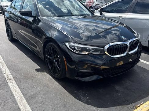 Used 2019 BMW 330i Sedan w/ M Sport Package RWD image 1
