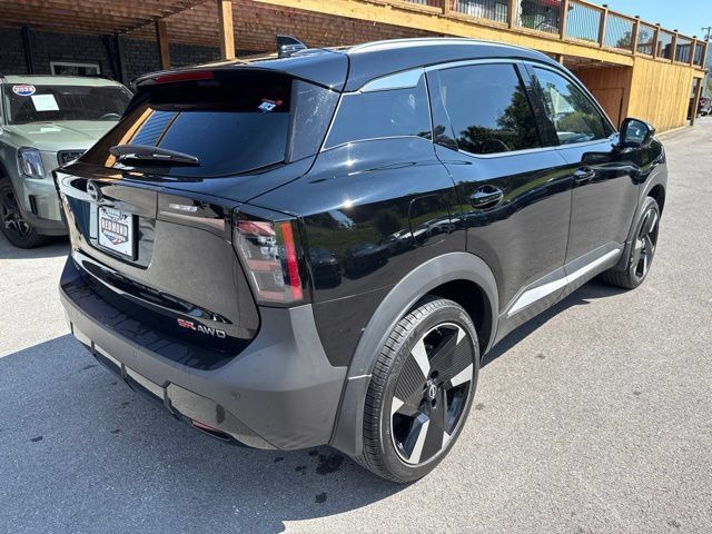 Used 2025 Nissan Kicks SR AWD/4WD image 8