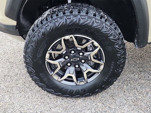 Certified 2024 Chevrolet Colorado ZR2 image 7