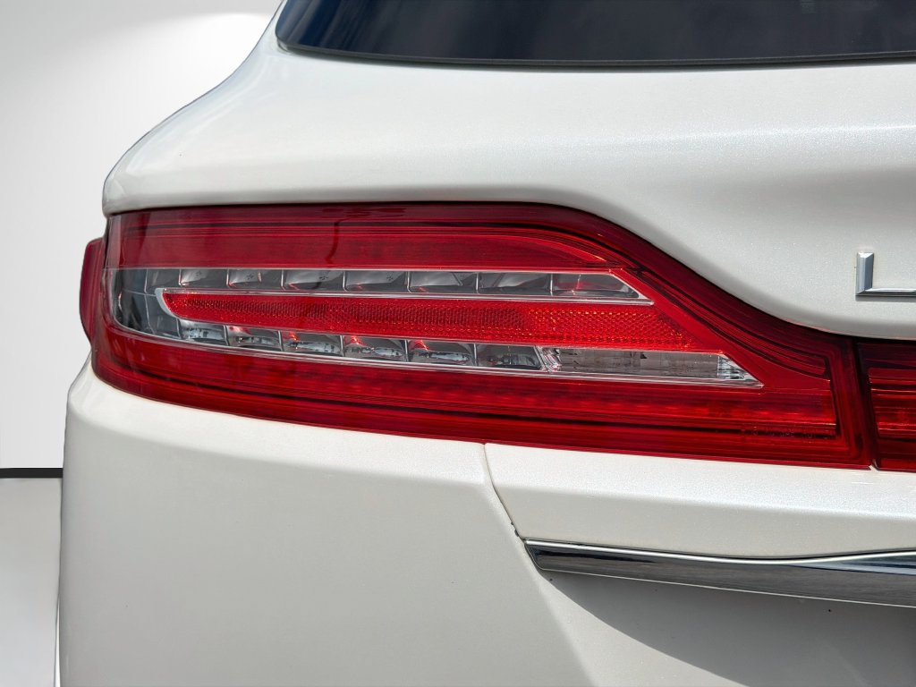 Used 2019 Lincoln MKC Reserve w/ MKC Climate Package AWD/4WD image 10