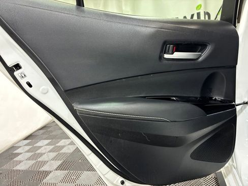 Used 2021 Toyota Corolla SE FWD image 19