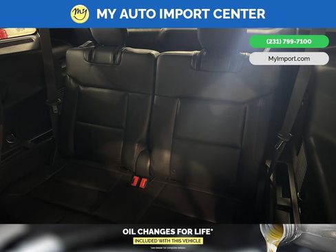 Used 2021 Ford Explorer XLT w/ Equipment Group 202A image 27