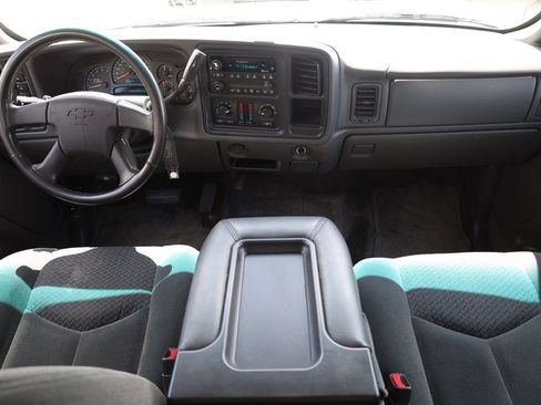 Used 2003 Chevrolet Avalanche 4x4 image 18