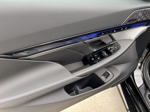 New 2026 BMW M5 Touring AWD/4WD image 14