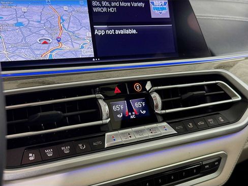 Used 2019 BMW X7 xDrive40i w/ Premium Package AWD/4WD image 16