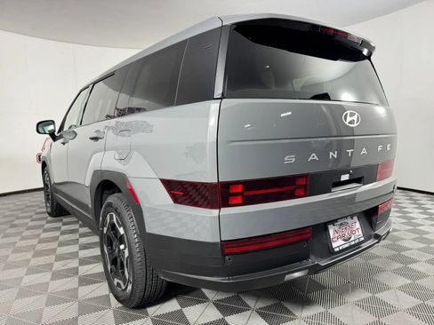 Used 2024 Hyundai Santa Fe SE AWD/4WD image 25