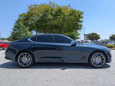 Used 2025 Genesis G70 2.5T RWD image 8