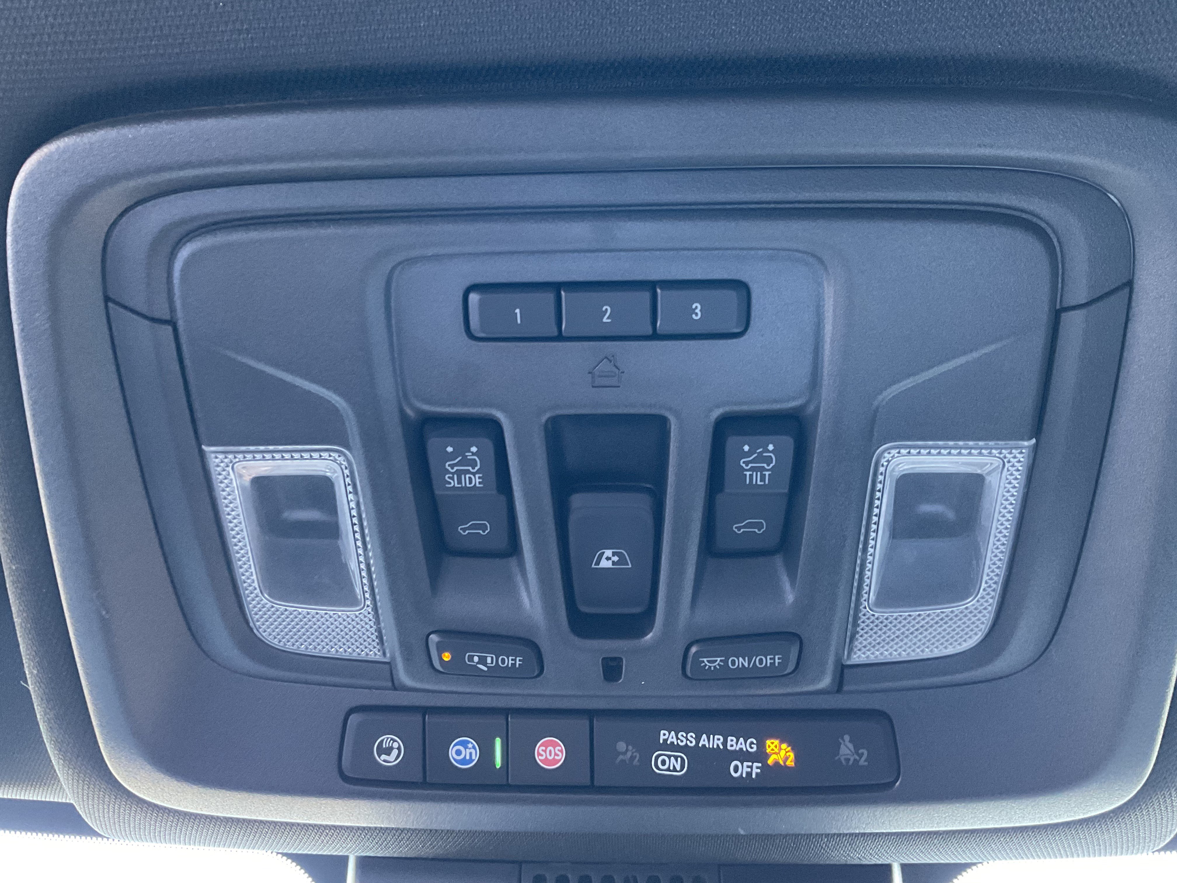 Used 2023 GMC Sierra 1500 AT4 w/ Technology Package AWD/4WD image 33