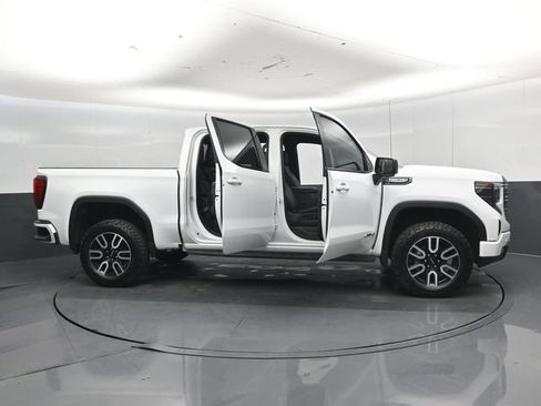 Used 2025 GMC Sierra 1500 AT4 w/ AT4 Premium Package AWD/4WD image 60