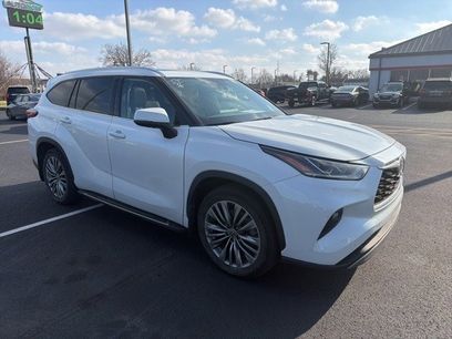 Certified 2022 Toyota Highlander Platinum