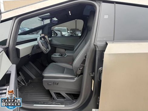 Used 2024 Tesla Cybertruck Cyberbeast AWD/4WD image 17