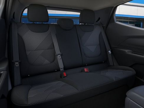 New 2027 Chevrolet Bolt LT w/ Comfort Package image 17