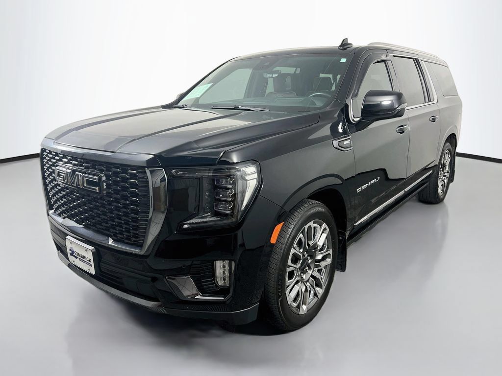 Certified 2024 GMC Yukon XL Denali Ultimate AWD/4WD image 3