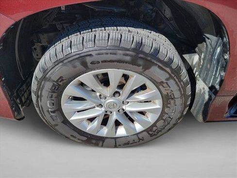 Used 2019 Lexus GX 460 Premium w/ Premium Package image 9