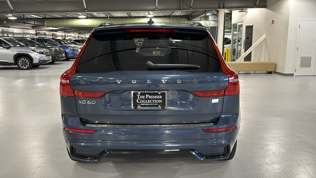 Used 2024 Volvo XC60 T8 Plus w/ Protection Package Premier AWD/4WD image 3