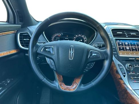 Used 2017 Lincoln MKX Select w/ Select Plus Package image 14