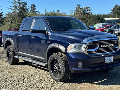 Used 2017 RAM 1500 Limited AWD/4WD image 2